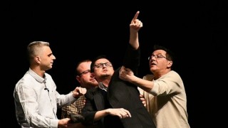 Lüleburgaz Belediyesi Tiyatro Topluluğu kırdı geçirdi