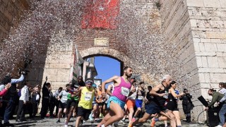 Osmangazi 17 Uluslararası Tarihi Kent Koşusu başladı
