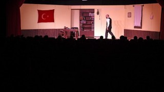 Şair, Şiir, Şuur oyunu tiyatroseverler ile buluştu