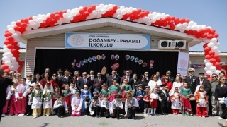 23 Nisan Seferihisarda coşkuyla kutlanıyor