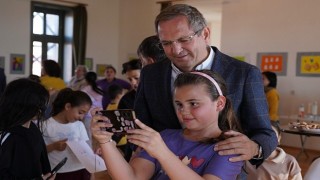 Ayvalıkta Geleneksel Oyunlarla Dolu Renkli Bir Gün