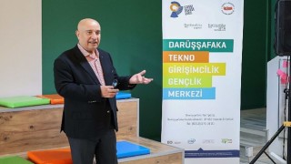 Darüşşafakalı Yazar İsmail Hayri Cemin yeni kitabı için imza günü düzenlendi