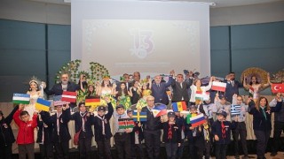   Dünya Çocukları Karnaval da “Barış ve Dostluk” Mesajı Verdi