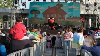 Ege ile Gaga çocukların neşesine neşe kattı