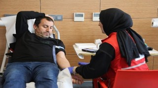 Kartepede “Candan” Bağış