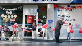 QNB Türkiye 23 Nisan Ulusal Egemenlik ve Çocuk Bayramına özel olarak hazırladığı yeni reklam filmini yayınladı.