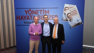 “Yönetim hayatın kendisidir, ortak hedefe yürüyen insan topluluğunun hikayesidir...”