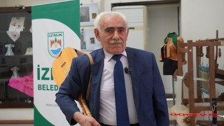 65 yıldır sazı ve kalemi elinde