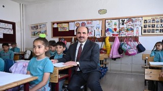 Başkan Altay 3 Farklı Okulda Öğrencilerle Buluştu