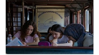 Bergama Vapuru gençler için demir attı: Rotamız Üniversite