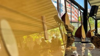 Bornova da Çalgı Yapım Çalıştayı büyük ilgi gördü