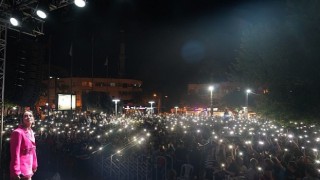 Fener Alayı ve Hande Ünsal Konserine Yoğun İlgi