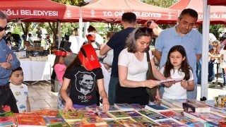 Kitapların Büyülü Dünyasına Yolculuk Çiğlide Sürüyor