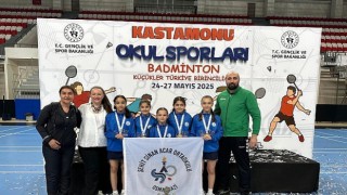 Osmangazili badmintonculardan namağlup şampiyonluk