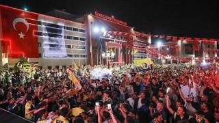 Şampiyonluk Maçı Dev Ekranda Yayınlandı