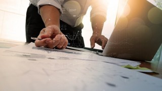 SASın yeni yapay zeka yönetişim kaynakları, kritik bir yapay zeka döneminde netlik ve güven sunuyor