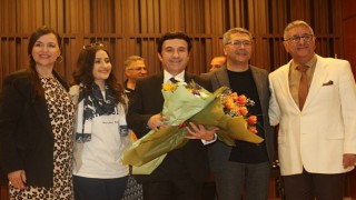 Ses Sanatçısı Mehmet Şafak, Ege Üniversitesinde kulakların pasını sildi