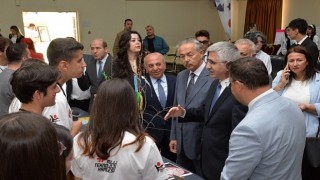 Türkiyenin Geleceğini Genç Beyinler İnşa Ediyor