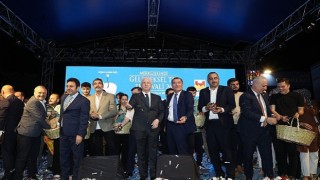 26. Merkezefendi Geleneksel Tıp Festivali Mesir Macunu Dağıtımı ve Uğur Işılak Konseriyle Başladı