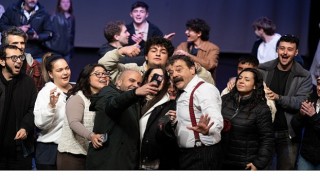 Ayvalık Amfitiyatrosu Sezonu İki Muhteşem Oyunla Açıyor