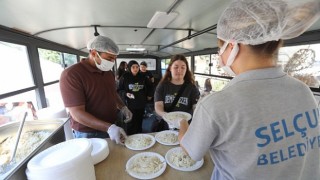 Başkan Sengelden Öğrencilere Yeni Müjde: 3. Kent Lokantası Öğrenci Otobüsü Yolda
