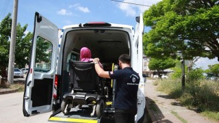 Bir rampa, iki hayat; ”Engelsiz Taksi” umut oluyor