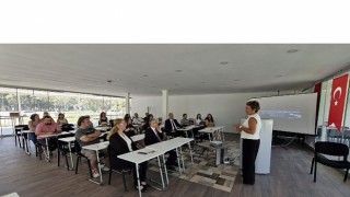 Eğitim Bilimleri Enstitüsünden “Yapay Zekâ Okuryazarlığı”nı artırmayı hedefleyen eğitim platformu