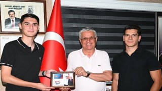 Gençlik Meclisinden Başkan Topaloğluna ziyaret