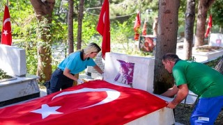 Kadifekale Şehitliğinde saygı ve vefa mesaisi