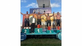 Kemer Belediye güreşçisinden ikincilik