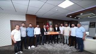 Şampiyon Darıca Türkeli, Başkan Büyükakına geldi