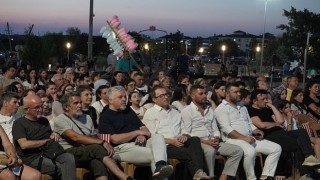 Açık hava film gösterimleri Paranoya ile başladı