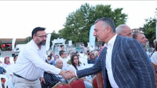 Başkan Büyükakın, kazanı açtı, ilk helvaları dağıttı