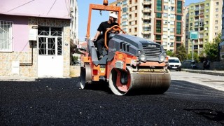 Bayraklıda asfaltlama seferberliği - 24 mahallede çalışmalar başladı