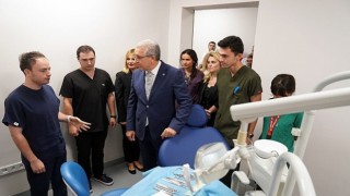 EÜ Diş Hekimliği Fakültesi, modern eğitimi ve güçlü altyapısıyla geleceğin hekimlerini yetiştiriyor