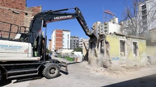 Konakta metruk yapılara geçit yok: 15 ayda 162 yıkım