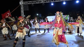 8 Ülke Torbalıda Buluştu: Halk Dansları Geceye Damga Vurdu