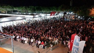 Altınovanın Cazibe Merkezi: Sahil Gece Pazarı Yeni Yüzüyle Açıldı...