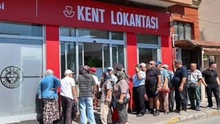 Bir ekmek 15 lira, Bucada 4 çeşit yemek 50 lira