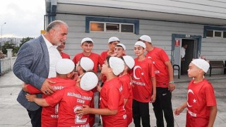 Canikte Yaz Dolu Dizgin