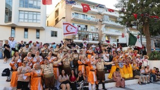 Halk Dansları Festivalinden coşku dolu açılış