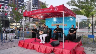 Keçiörenliler Yaz Konserleriyle Stres Atıyor