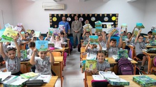 Kırtasiye desteği Bornova Belediyesinden hayaller çocuklarımızdan!
