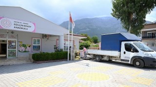 Kırtasiye malzemelerinin dağıtımı sürüyor