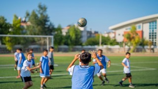 Milas Belediyesi Yaz Futbol Okulunda Antrenmanlar Devam Ediyor