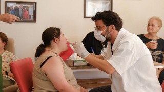 Ayvalık&#39;ta Engelliler Kültür, Sanat ve Spor Etkinliklerinde Ağız ve Diş Sağlığı Hizmeti