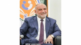 Başkan İbrahim Sandıkçı: ”Öğrencilerimizin tamamına burs desteği sağlıyoruz”