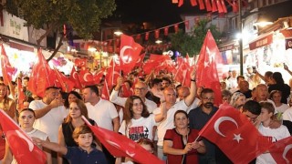 Çeşmede 30 Ağustos Zafer Bayramı Coşkusu