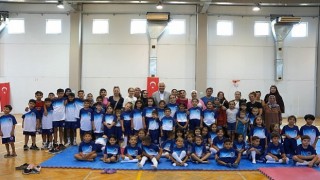 Formalar Başkan Türkmenin Elinden