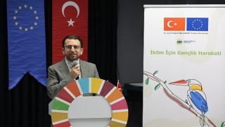 Gençler iklim eylemi için Konakta zirve yaptı